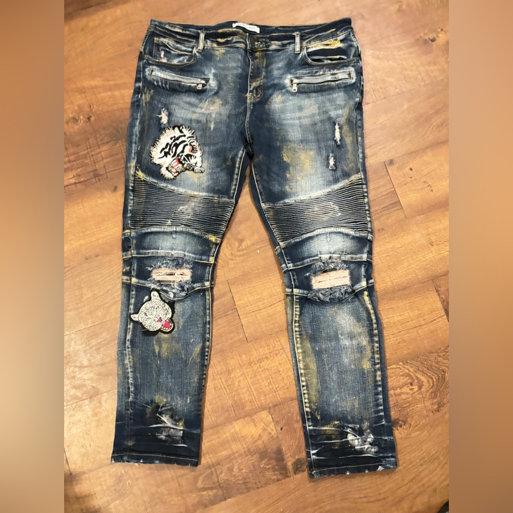 Men's Distressed Blue Skinny Jeans with Patches